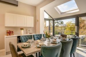 6 Bed in Bingley oc-l36017