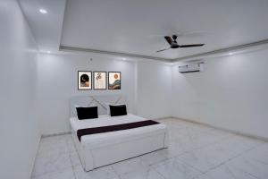 SPOT ON S S Hotel