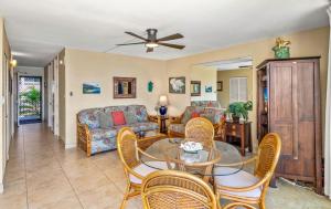 Maui Parkshore #203 Ocean View, Great Location, Across from Kamaole Beach