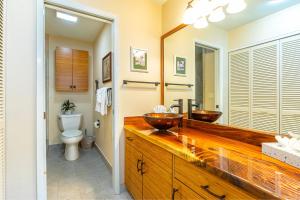 Maui Kamaole #I-114 Renovated and Upgraded, Full AC, Across from the beach