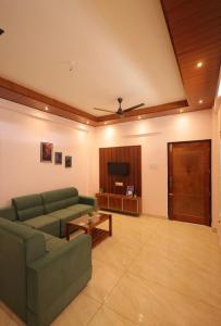 Urban living 2BHK Luxe-Happifistays