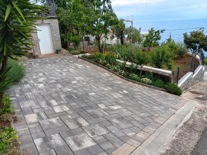 Apartments with parking space Medveja, Opatija - 7721