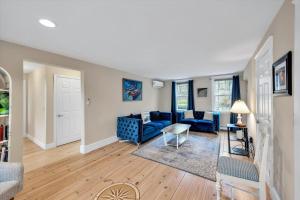 3 Bedroom Cape House by Leavetown Vacations