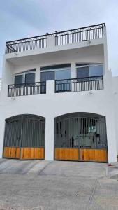 Family home with ocean views in gated community 4 bdm plus loft 3 full bath