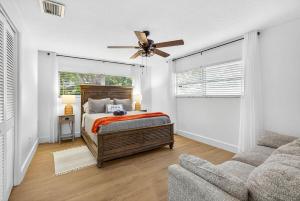 Spacious Clearwater House 4BR 3BA Private Pool