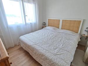 Apartamento 2 hab con terraza vista al mar en Llançà - ES-170-67
