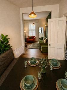 Number 9 Market Street - Town centre 4 bedroom house with garden