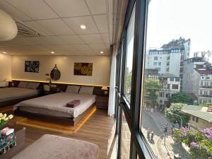 City view 3 bedrooms 5 beds elevator free laundry