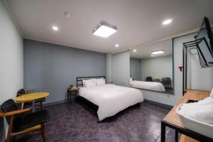 AU Hotel