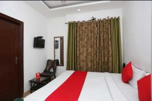 Hotel Bir - Near Nizamudin Dargah