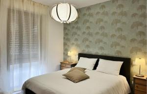 Cozy Apartment In Viareggio With Wifi
