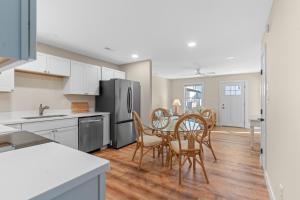 Charming Bayside Home w Deck 74th Street Ocean City