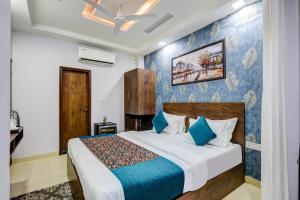 Hotel Priyaj Newly Built with Luxury Restaurant
