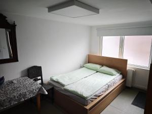 Emun Central Park Studio
