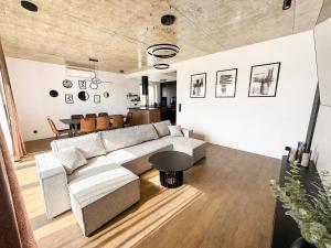 Jack Apartments- Apartamenty z garażem