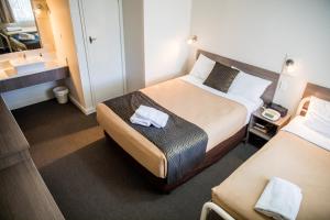 Lilac City Motor Inn