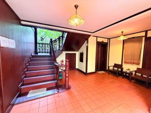 Luang PraBang Residence & Travel