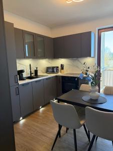 Rubys Hochwertiges Apartment Citynah Balkon Parkplatz