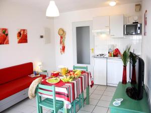 Saint-Cyprien Holiday Stay for 4
