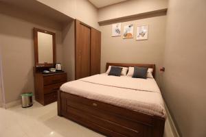 Rathina Maligai 2bhk home stay near railway station and beach
