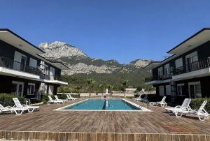 Palmiye Home Havuzlu Apart Dağ Manzaralı Göynük Kemer