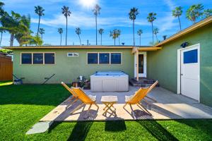 30 Stay Great For Families Walk 2 Beach Hot Tub