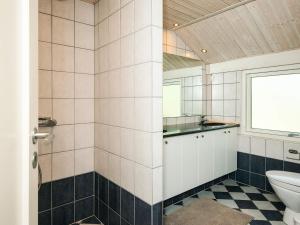 8 person holiday home in Oksbøl