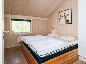 8 person holiday home in Oksbøl