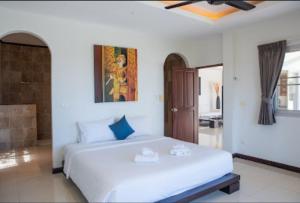 Fantastic 4 bedrooms sea view villa