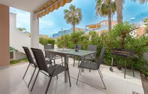 Cozy Apartment In Guardamar Del Segura