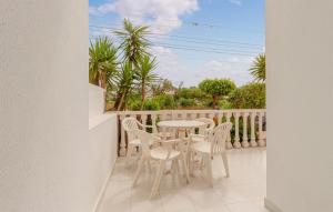 Cozy Apartment In Guardamar Del Segura