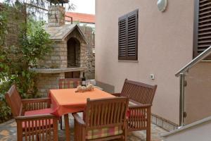 Apartments with WiFi Zecevo Rtic, Rogoznica - 25659