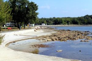 Apartments with parking space Dolinci, Umag - 25534