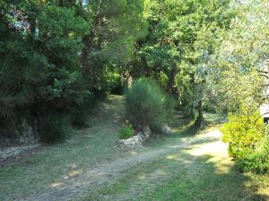 holiday home in Puyméras with garden