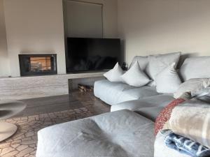 Villa Il Carro by Nicola Real Estate