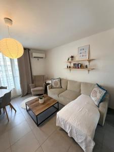 Marseille T3 SUD Plages et vélodrome Clim parking 6 personnes lit bébé possible