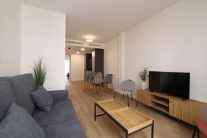 2 Apts for 4 with private Patio - Central Malaga by Stay Homy
