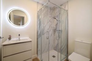 2 Apts for 4 with private Patio - Central Malaga by Stay Homy