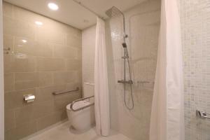 2 Apts for 4 with private Patio - Central Malaga by Stay Homy