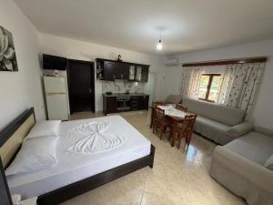 Sardis Rooms