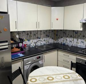 Grand Appartement récent - Climatisé - 2 chambres - Parking sécurisé gratuit