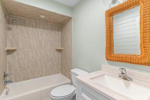 Charming Bayside Home w Deck 74th Street Ocean City
