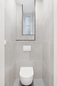 Modern and comfortable apartment for up to 5 guests located in the popular Prague 6, 10 minuts to city center