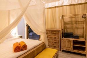 2 bedrooms luxury glamping tent