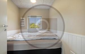 3 Bedroom Stunning Home In Hovborg