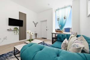High Street Hideaway - Cosy 1BR Near Sea & Town
