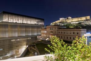 The Acropolis Crown Residence