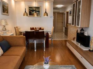 Slendt Zen Residence