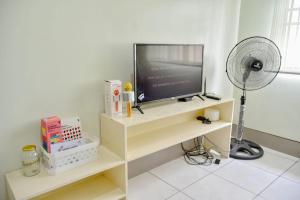 Lovely Modern 2BR Condo in Aurora Gardens San Juan City