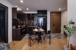 Lumiere Riverside Saigon - Premium Stay with Pool & Gym